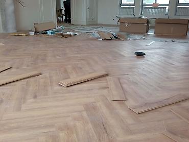 Другие виды отделочных работ: Предлагаются услуги по ремонту и отделке квартир под ключ. Включает — 8