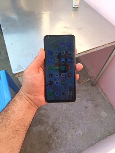 online komputer isi: Tecno Spark 20, 256 GB, Barmaq izi, Face ID
