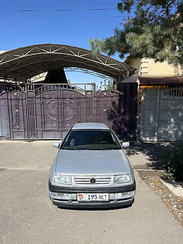 Продажа авто: Volkswagen Vento: 1993 г., 1.8 л, Механика, Бензин, Седан — 4