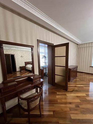 Продажа коттеджей и домов: 3 комнаты, 73 м², 3 соток, Бишкек, Риэлтор — 16