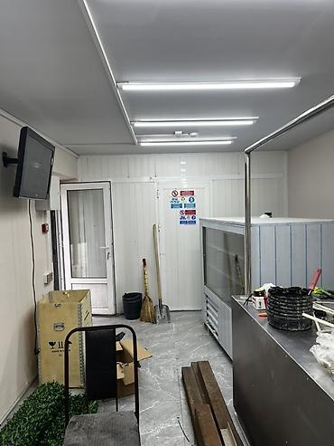 kafe stolari: Açıq hava məkanı – terras/bahçe sahəsi kirayə üçün - Geniş daş — 9