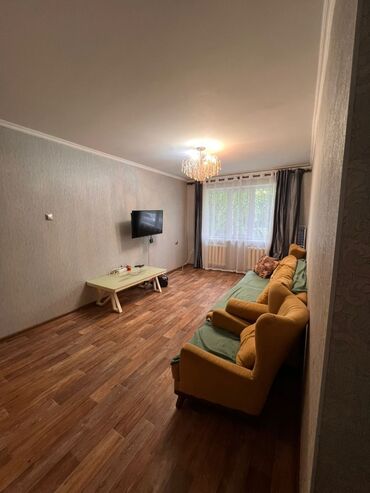 снять домик в горах бишкек: 3 комнаты, 58 м², 104 серия, 1 этаж, Косметический ремонт