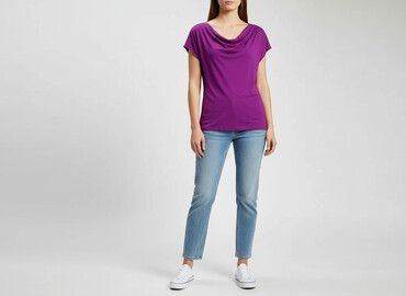 t shirty oversize shein: Yessica, Women`s T-shirt, size M
