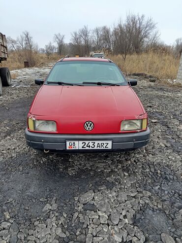 Volkswagen: Volkswagen Passat: 1991 г., 1.8 л, Механика, Бензин, Универсал