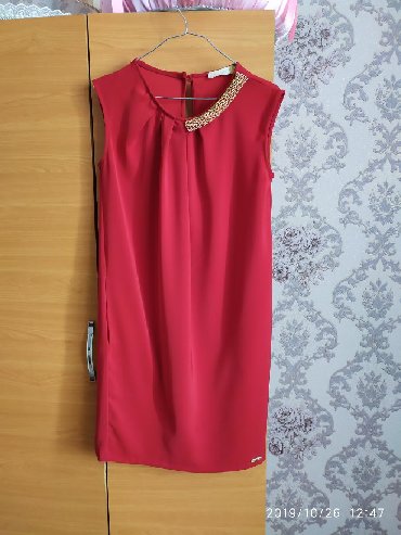 qirmizi paltar: Вечернее платье, M (EU 38)
