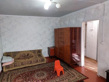 пол дома кызыл аскер: 1 комната, 28 м², Хрущевка, 1 этаж, Старый ремонт