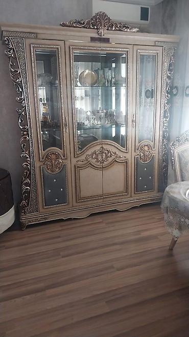 stolüstü ofis dəsti: Ünvan Salyan. Buna uyğun 8+1 masası da var lazım olsa — 1