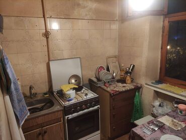 Köhnə tikili: Bakı, Yasamal, 2 otaqlı, Köhnə tikili, m. Elmlər Akademiyası, 50 kv. m — 1