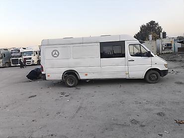 дверь на спринтер: Mercedes-Benz Sprinter (первое поколение, длинная база, высокий крыша) — 3