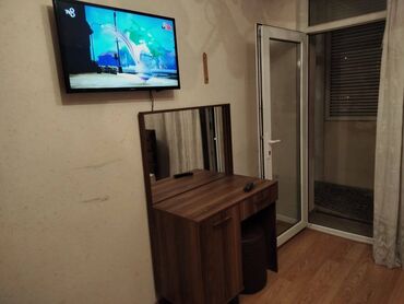 Uzunmüddətli kirayə mənzillər: Mənzil kirayə verilir. 2 otaq 9.5 mər. 55 kv. Seherin merkezinde — 1