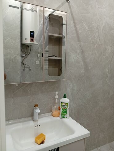 Ремонт под ключ: Светлый современный интерьер квартиры с дизайнерским освещением и — 4