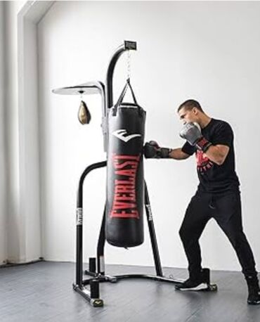 boks kisə: Everlast boks dəsti satılır.700₼ alınıb.Şəkildə göründüyü