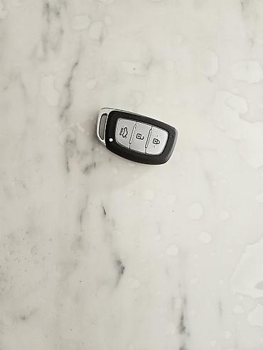 smart key: Hyundai smart açarı (3 düyməli) Xüsusiyyətlər:zavod orjinal acar - — 2
