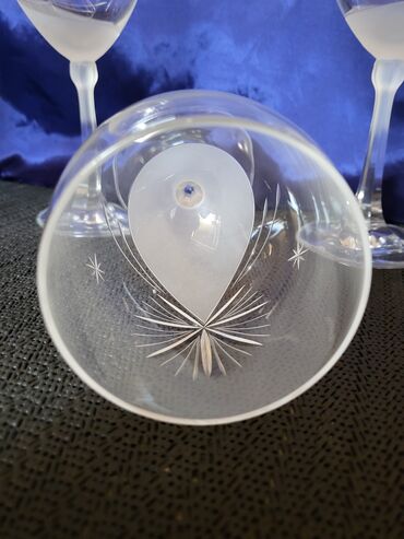 Čaše: Case bohemija 1950g+ kristal,rucna gravura,matirani deo za vino. Case — 8