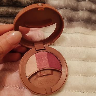 fransa: Bourjois Paris Effet Lumière Eyeshadow Trio – Prune Royale 48 - Göz — 1