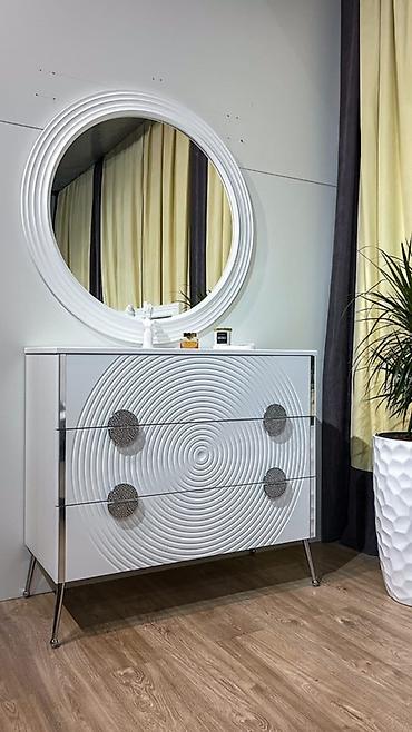 Спальные гарнитуры: Спальный гарнитур Зара 5 в современном стиле Состав: - Кровать с — 10