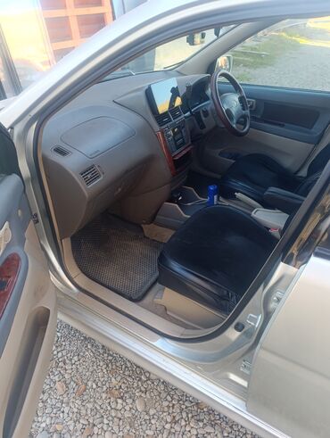 Toyota: Toyota Gaia: 2002 г., 2 л, Автомат, Бензин, Минивэн — 5