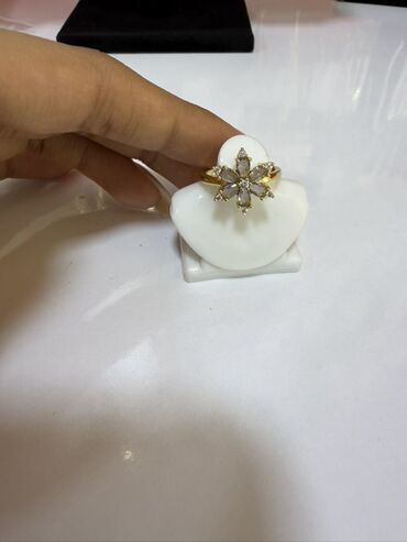 Bijuteriya dəstləri: Qadın bəzək aksesuarları – geniş seçim Məhsullar: - Qızılı tonlarda — 145