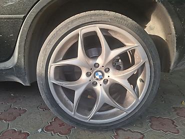 erec m8: Литые диски BMW с шинами - Оригинальный дизайн BMW: многоспицевые — 2