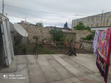 Uzunmüddətli kirayə evlər: Ev Xaçmaz şəhər s.qurbanov küç.4 mertebeler terefde yerləşir aylıq — 2