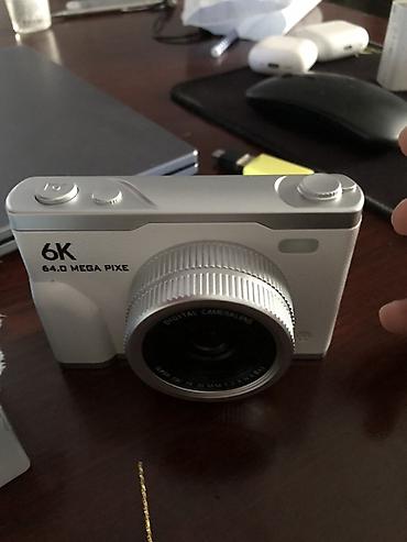 cctv camera: Компактная цифровая камера 6K, 64 MP в белом корпусе. Подходит для — 1