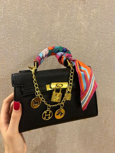 Çantalar: Əl çantası, Yeni — 1