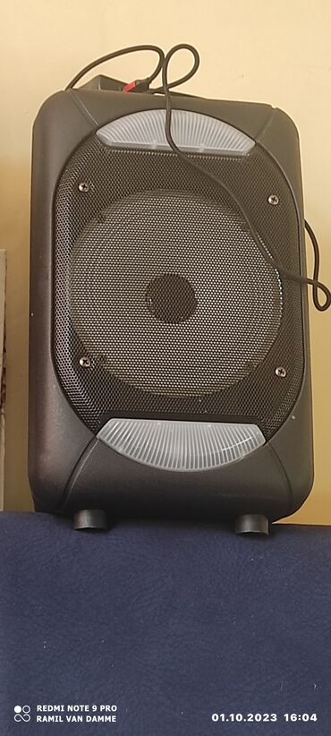 karaoke mikrafon: Bluetooth dinamik karaoke mikrafonulu z0675 həm satılır həmdə belə bir