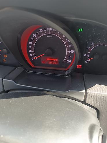 yumz 6: Kia Ceed: 1.6 l | 2010 il Universal — 5