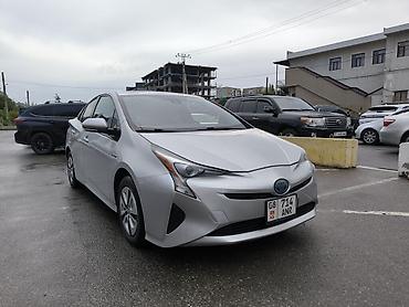 Toyota Prius: 2016 г., 1.8 л, Вариатор, Гибрид, Хэтчбэк