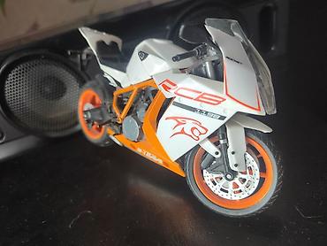 Kolleksiya üçün motosiklet modeli - Tip: idman motosikleti maketi -