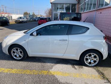 Alfa Romeo: Alfa Romeo MiTo: 1.4 l. | 2011 έ. 56300 km. Χάτσμπακ — 1