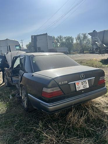 e53 amg: Mercedes-Benz W124: 1993 г., Седан — 6