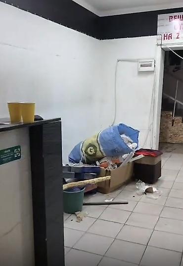Аренда другой коммерческой недвижимости: Сдаю помещение под либо 200м2 1 этаж и 2 этаж Рынок Ош базар На — 9