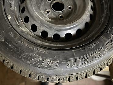 зимние колеса 14: Зимние шины MaxTrek M7 Размер: 205/65 R16 95Т Подходят для любой — 1
