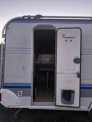 Qoşqular: Karavan Hobby deluxe easy. Sərnişin sayı - 4 İstehsal ili - 2003 — 11