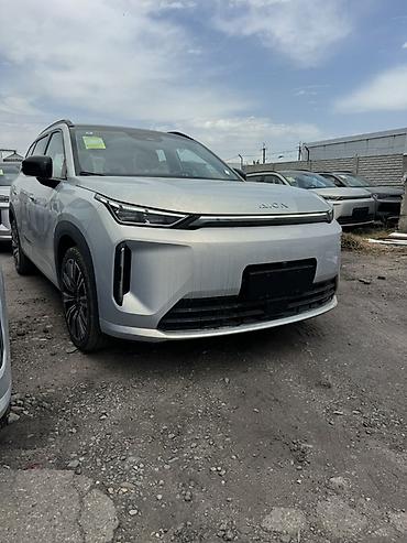 byd e1: Электромобиль Aion (кроссовер) Кузов и дизайн: - Современный — 2