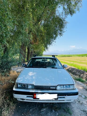 машина лонос: Mazda 626: 1989 г., 2 л, Механика, Бензин, Хэтчбэк