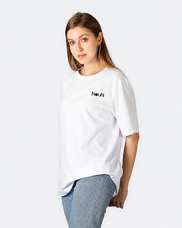 lil solid: Uniseks “Noun” T‑shirt - Rənglər: ağ və qara - Minimalist dizayn — 2