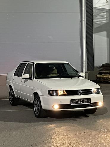 Volkswagen: Volkswagen Jetta: 2012 г., 1.6 л, Ручные, Бензин, Седан — 2