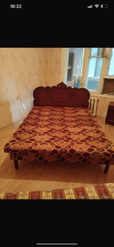 кровать бу: İkinəfərlik çarpayı, Bazalı, Matras ilə, Siyirməsiz