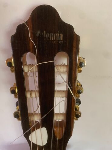 Klassik gitaralar: Klassik gitara, İşlənmiş, Ünvandan götürmə, Ödənişli çatdırılma -da lalafo.az — 7 Klassik gitaralar: Klassik gitara, İşlənmiş, Ünvandan götürmə, Ödənişli çatdırılma — 7