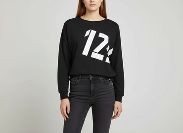 box koszulek piłkarskich: Carry, Women`s sweatshirt, size S