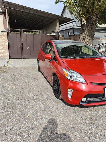 Toyota: Toyota Prius: 2013 г. — 2