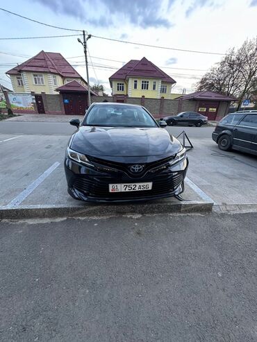 Toyota: Toyota Camry: 2018 г., 2.5 л, Автомат, Гибрид, Седан