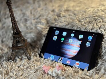 ipad mini 3: İşlənmiş Apple iPad Mini, 10,2", < 64 GB, Ünvandan götürmə, Ödənişli çatdırılma, Rayonlara çatdırılma
