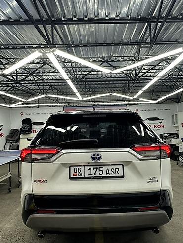 ev: Toyota RAV4: 2019 г., Гибрид, Кроссовер — 3
