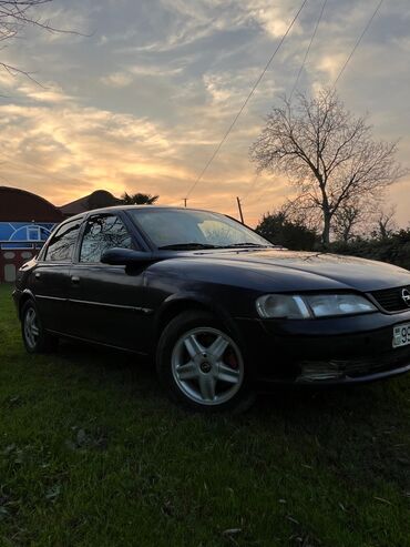 Opel: Opel Vectra: 2 l | 1997 il 414711 km Sedan — 3