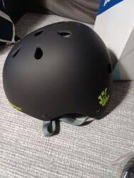 Ostale dečije stvari: Kaciga — 1