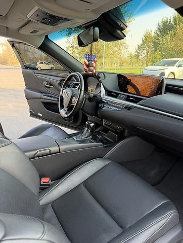Lexus: Lexus ES: 2020 г., 2.5 л, Вариатор, Гибрид, Седан — 12