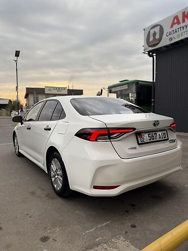 coroll: Toyota Corolla: 2021 г., 1.8 л, Автомат, Гибрид, Седан — 9